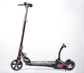 滑板車