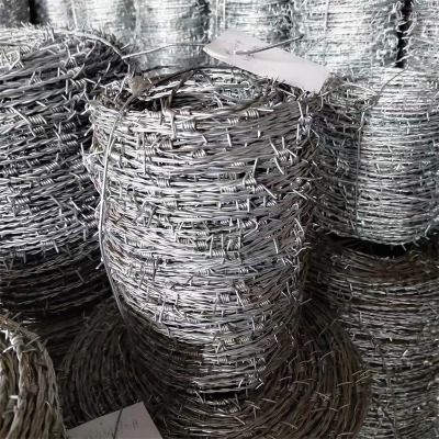 河北正反擰刺繩廠家供應(yīng)黑龍江帶刺鐵絲哈爾濱熱鍍鋅刺鐵絲