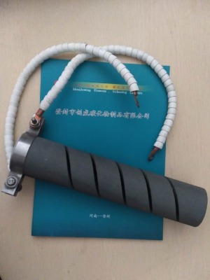 yx̼