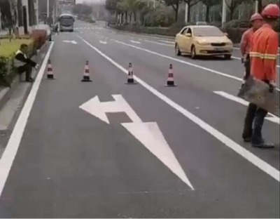 ϾʩϾ·ϾͨϾۄʩ