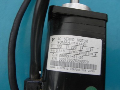 yaskawasgm7j-02afc6s/200w