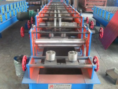c型鋼機(jī)彩鋼瓦設(shè)備全自動(dòng)壓瓦機(jī)