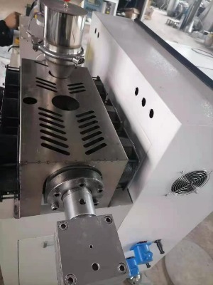 С͆ݗUϔDlC(j)20