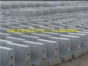 公路隔離墩鋼模具/異型隔離墩鋼模具/防撞隔離墩鋼模具